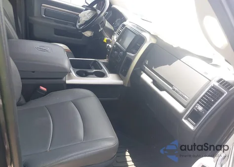 2017 Ram 1500 Big Horn 4X4 5'7 Box из США, поврежденный, VIN 3C6RR7LT5HG574944